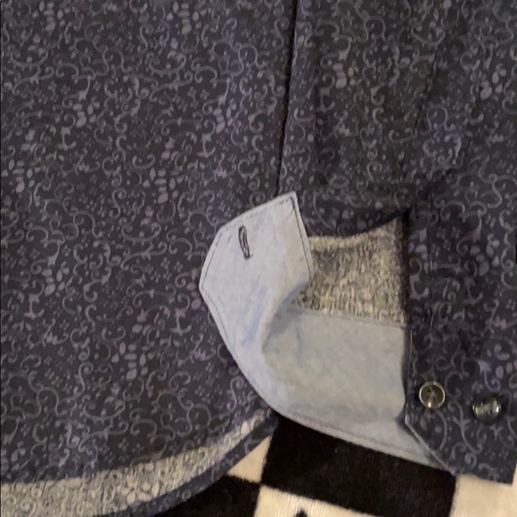 Button up - Picture 4 of 4